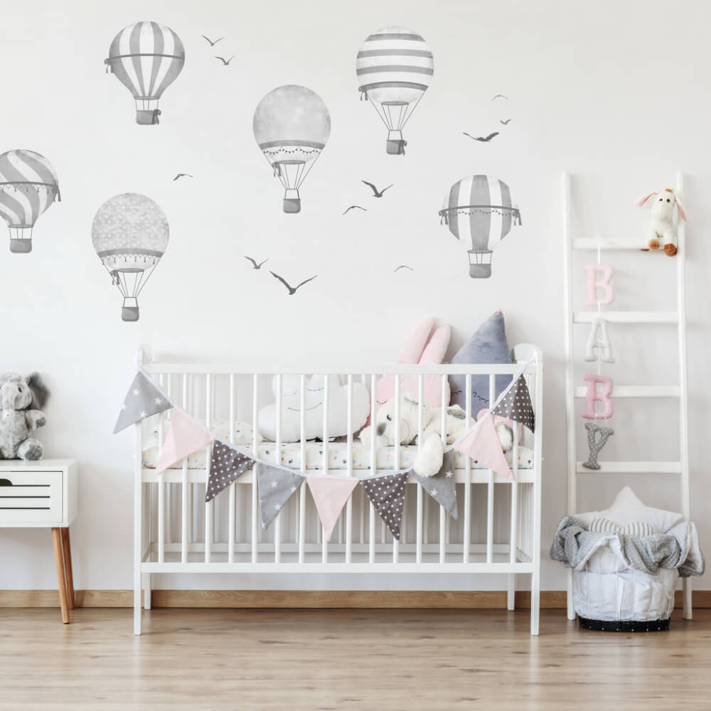 Alfombra infantil con dibujo de globo aerostático - Color gris y blanco