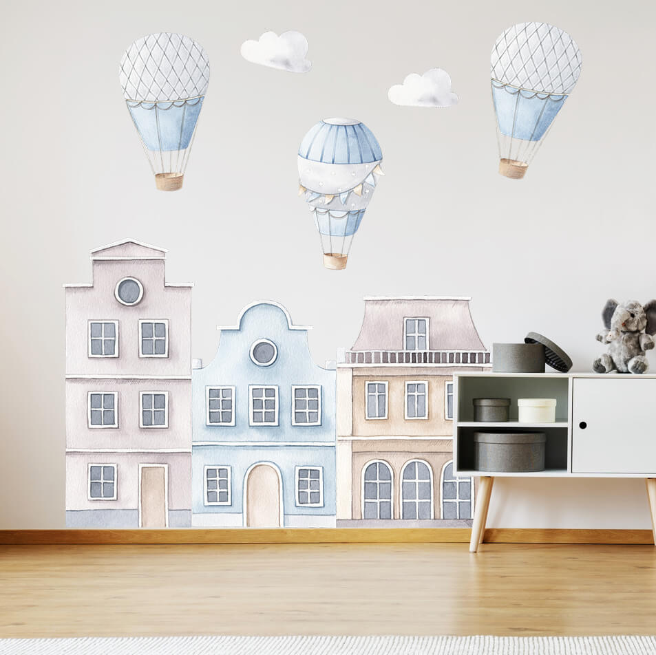 Casas azules con globos aerostáticos para habitación infantil